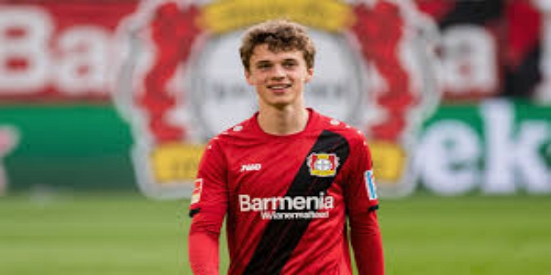 战术分析：锋线补强的考量- 星空体育