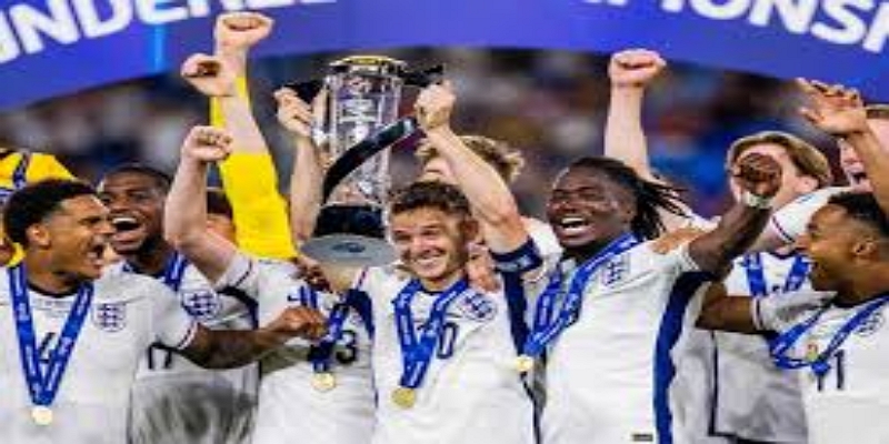 英冠淬炼：谢周三的保级英雄与潜力的全面展示- 星空体育