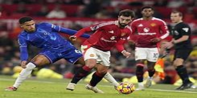 星空体育解析：老特拉福德的纪录之战与心理博弈-星空体育